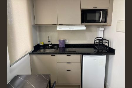 Studio à venda com 17m², 1 quarto e sem vaga Studio à venda com 17m², 1 quarto e sem vagaCozinha - Armários