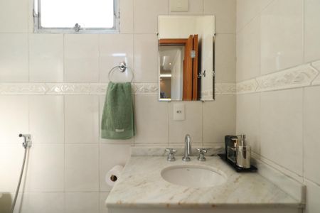 Apartamento para alugar com 51m², 2 quartos e 1 vaga Apartamento para alugar com 51m², 2 quartos e 1 vagaBanheiro