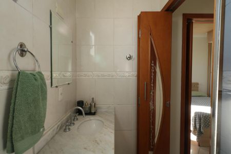 Apartamento para alugar com 51m², 2 quartos e 1 vaga Apartamento para alugar com 51m², 2 quartos e 1 vagaBanheiro