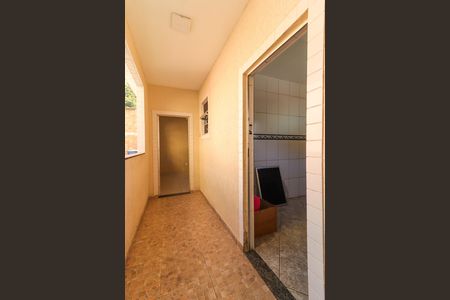 Apartamento para alugar com 60m², 2 quartos e sem vaga Apartamento para alugar com 60m², 2 quartos e sem vagaCorredor