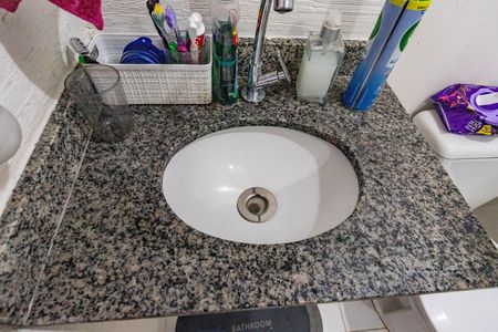 Apartamento à venda com 43m², 2 quartos e 1 vaga Apartamento à venda com 43m², 2 quartos e 1 vagaBanheiro