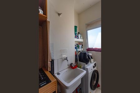 Apartamento à venda com 43m², 2 quartos e 1 vaga Apartamento à venda com 43m², 2 quartos e 1 vagaÁrea de serviço