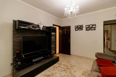 Casa para alugar com 3 quartos, 163m² em Parque Edu Chaves, São Paulo