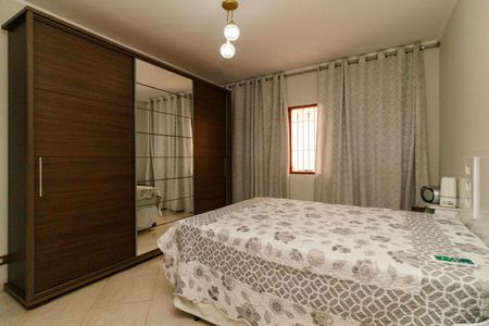 Casa para alugar com 3 quartos, 163m² em Parque Edu Chaves, São Paulo