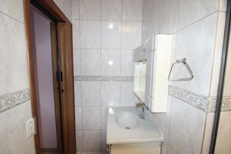 Banheiro de casa para alugar com 2 quartos, 200m² em Casa Verde Alta, São Paulo