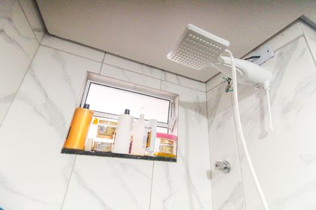 Banheiro de apartamento à venda com 2 quartos, 45m² em Vila Santana, São Paulo
