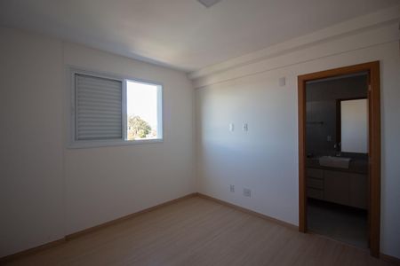 Suíte de apartamento para alugar com 3 quartos, 75m² em Dona Clara, Belo Horizonte