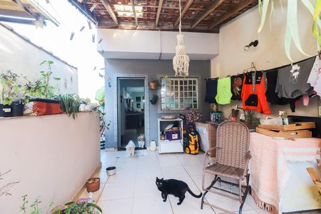 Quintal de casa à venda com 4 quartos, 300m² em Parque Savoi City, São Paulo