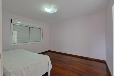 Casa de condomínio para alugar com 380m², 4 quartos e 4 vagas