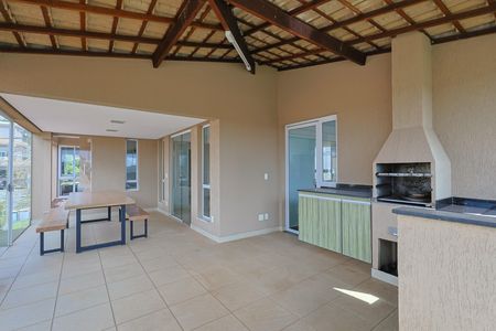 Casa de condomínio para alugar com 380m², 4 quartos e 4 vagas