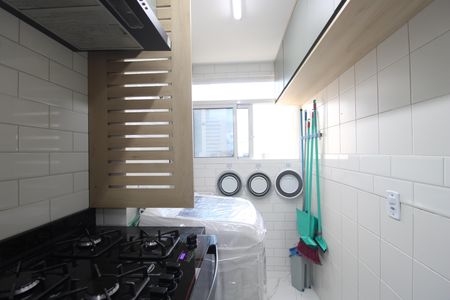 Apartamento à venda com 74m², 3 quartos e 1 vagaÁrea de serviço