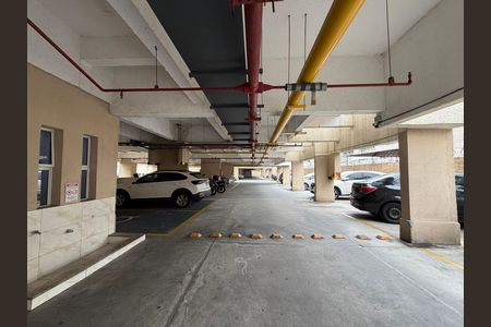 Apartamento à venda com 74m², 3 quartos e 1 vaga Apartamento à venda com 74m², 3 quartos e 1 vagaEstacionamento