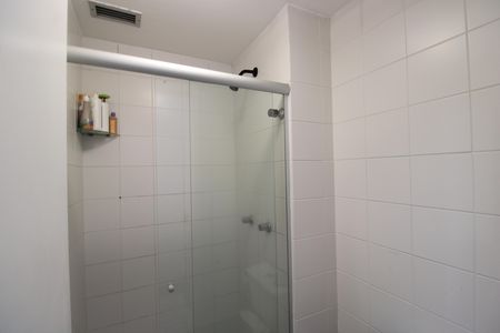 Apartamento à venda com 74m², 3 quartos e 1 vagaBanheiro social