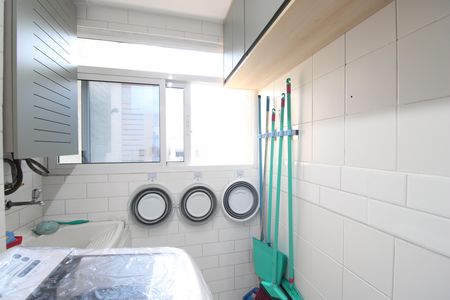 Apartamento à venda com 74m², 3 quartos e 1 vagaÁrea de serviço