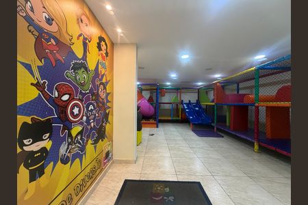 Apartamento à venda com 74m², 3 quartos e 1 vaga Apartamento à venda com 74m², 3 quartos e 1 vagaÁrea comum