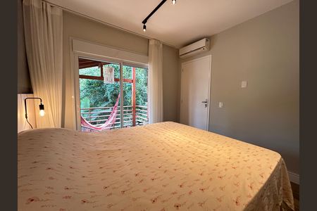 Casa de condomínio para alugar com 100m², 2 quartos e 2 vagas Casa de condomínio para alugar com 100m², 2 quartos e 2 vagasSuíte