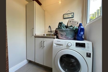 Área de Serviço de casa de condomínio para alugar com 2 quartos, 100m² em Itacorubi, Florianópolis