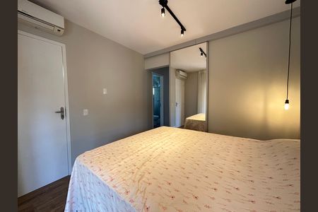 Casa de condomínio para alugar com 100m², 2 quartos e 2 vagas Casa de condomínio para alugar com 100m², 2 quartos e 2 vagasSuíte