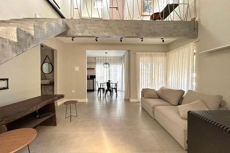 Casa de Condomínio para alugar com 2 quartos, 100m² em Itacorubi, Florianópolis