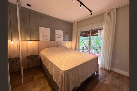 Suíte  de casa de condomínio para alugar com 2 quartos, 100m² em Itacorubi, Florianópolis