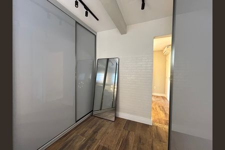Casa de condomínio para alugar com 100m², 2 quartos e 2 vagas Casa de condomínio para alugar com 100m², 2 quartos e 2 vagasSuíte closet