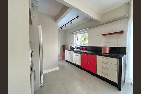 Casa de condomínio para alugar com 100m², 2 quartos e 2 vagas Casa de condomínio para alugar com 100m², 2 quartos e 2 vagasCozinha