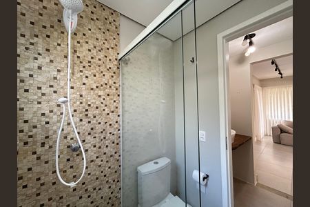 Casa de condomínio para alugar com 100m², 2 quartos e 2 vagas Casa de condomínio para alugar com 100m², 2 quartos e 2 vagasBanheiro social