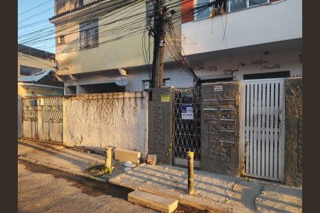 Casa à venda com 80m², 2 quartos e sem vagaFachada