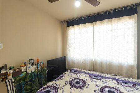 Quarto 1 de casa à venda com 2 quartos, 80m² em Venda da Cruz, São Gonçalo
