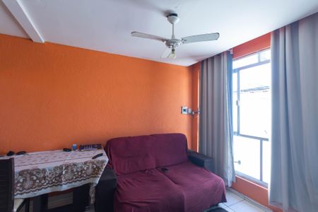 Casa à venda com 2 quartos, 80m² em Venda da Cruz, São Gonçalo