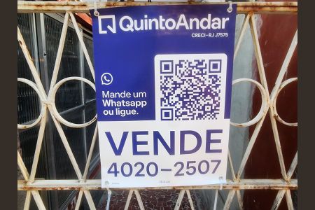 Placa de casa à venda com 2 quartos, 80m² em Venda da Cruz, São Gonçalo