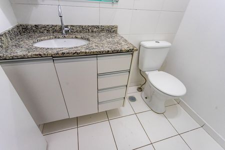 Apartamento para alugar com 52m², 2 quartos e 1 vaga Apartamento para alugar com 52m², 2 quartos e 1 vagaBanheiro