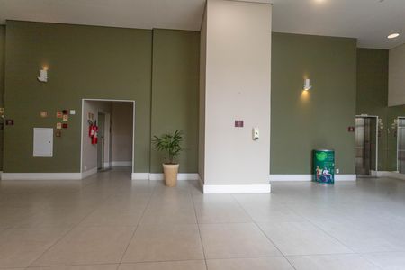 Apartamento para alugar com 52m², 2 quartos e 1 vaga Apartamento para alugar com 52m², 2 quartos e 1 vagaHall social