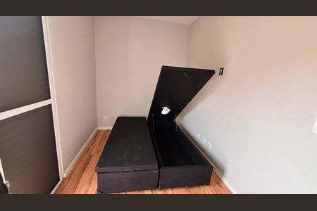Casa de condomínio para alugar com 48m², 2 quartos e 2 vagas Casa de condomínio para alugar com 48m², 2 quartos e 2 vagasQuarto