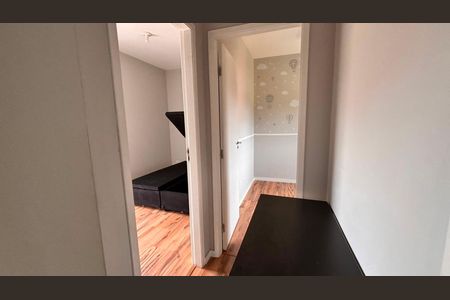 Casa de condomínio para alugar com 48m², 2 quartos e 2 vagas Casa de condomínio para alugar com 48m², 2 quartos e 2 vagasCorredor