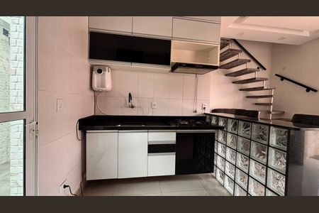 Casa de condomínio para alugar com 48m², 2 quartos e 2 vagas Casa de condomínio para alugar com 48m², 2 quartos e 2 vagasSala/Cozinha