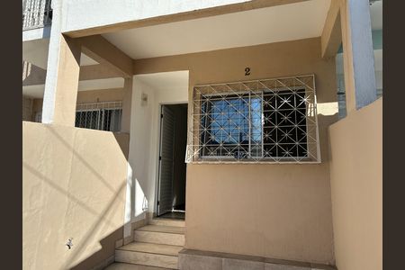 Casa para alugar com 67m², 2 quartos e 1 vagaFachada