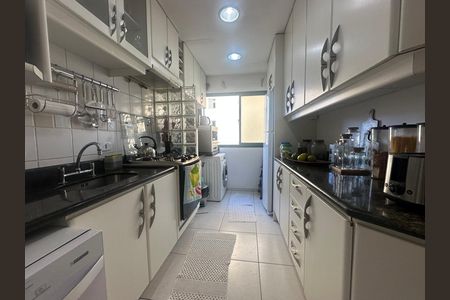 Apartamento à venda com 75m², 2 quartos e 1 vaga Apartamento à venda com 75m², 2 quartos e 1 vagaCozinha