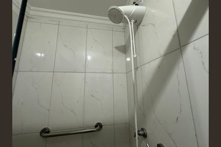 Apartamento à venda com 75m², 2 quartos e 1 vaga Apartamento à venda com 75m², 2 quartos e 1 vagaBanheiro