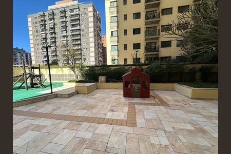 Apartamento à venda com 75m², 2 quartos e 1 vaga Apartamento à venda com 75m², 2 quartos e 1 vagaÁrea comum - Playground