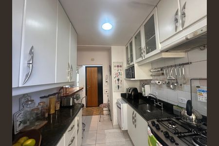 Apartamento à venda com 75m², 2 quartos e 1 vaga Apartamento à venda com 75m², 2 quartos e 1 vagaCozinha