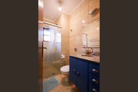 Casa de condomínio à venda com 100m², 3 quartos e 5 vagas Casa de condomínio à venda com 100m², 3 quartos e 5 vagasBanheiro Social