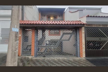 Fachada de casa para alugar com 3 quartos, 293m² em Jardim Santo Alberto, Santo André