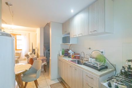 Casa à venda com 2 quartos, 92m² em São José, Canoas