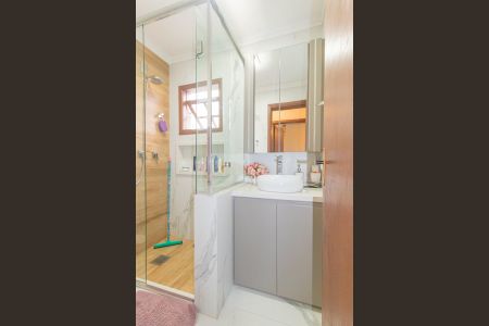 Casa à venda com 2 quartos, 92m² em São José, Canoas