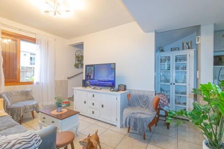 Casa à venda com 2 quartos, 92m² em São José, Canoas