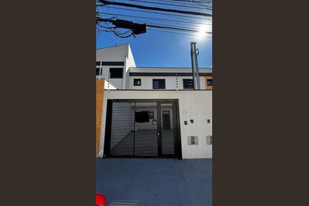 Fachada de casa à venda com 3 quartos, 126m² em Vila Pires, Santo André