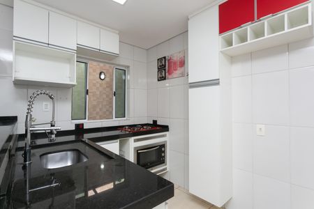 Cozinha  de casa para alugar com 2 quartos, 53m² em São Miguel Paulista, São Paulo