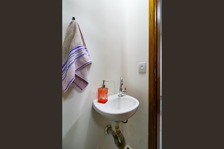 Casa à venda com 125m², 2 quartos e 1 vaga