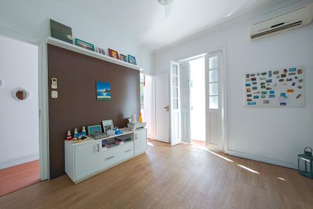 Apartamento à venda com 180m², 4 quartos e sem vaga Apartamento à venda com 180m², 4 quartos e sem vagaQuarto 3
